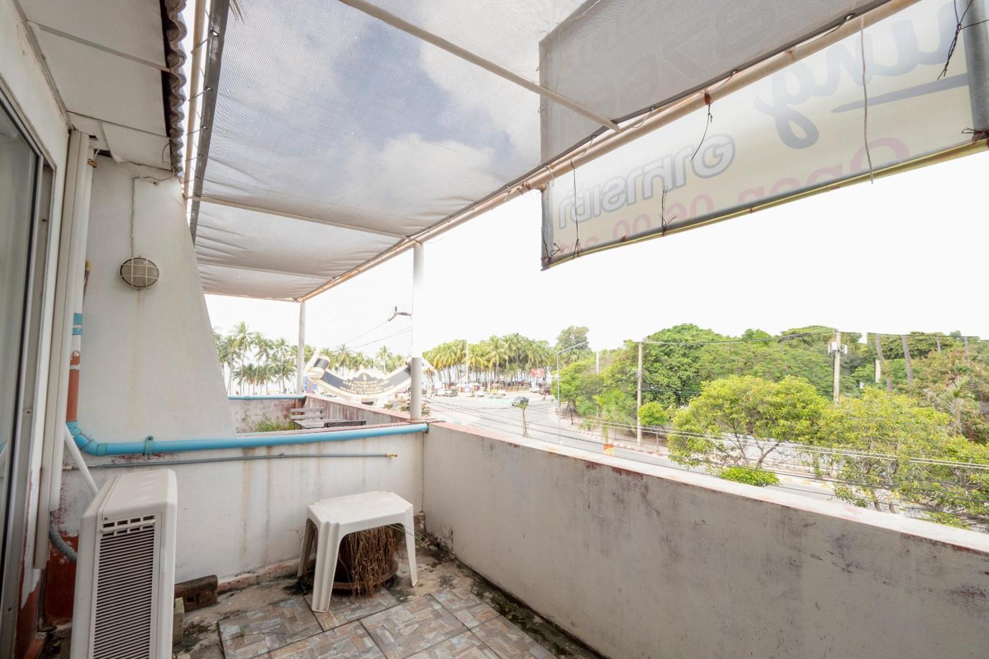 Oyo 1152 Hongpak Mint Hotell Bangsaen Exteriör bild