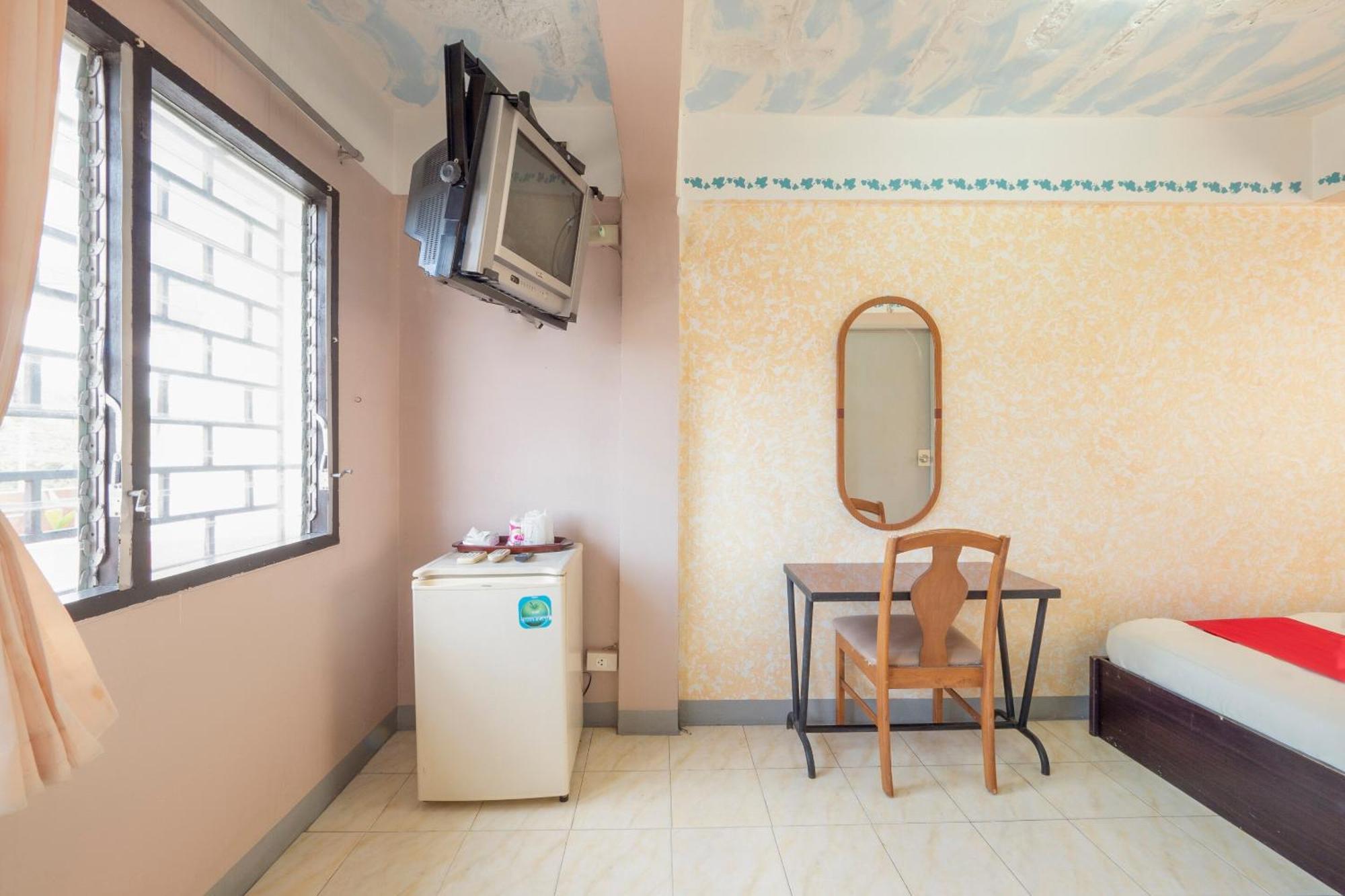 Oyo 1152 Hongpak Mint Hotell Bangsaen Exteriör bild