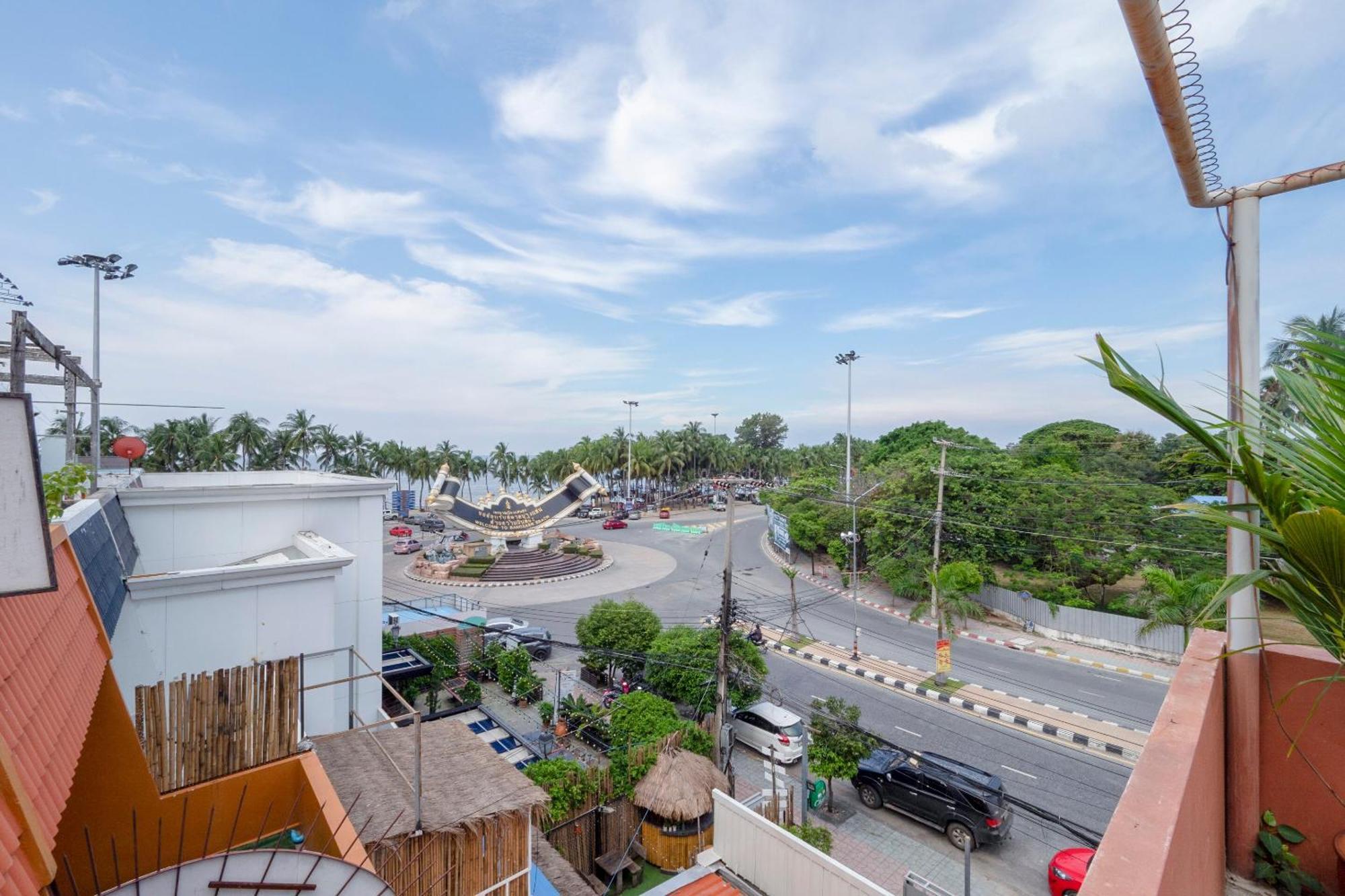 Oyo 1152 Hongpak Mint Hotell Bangsaen Exteriör bild